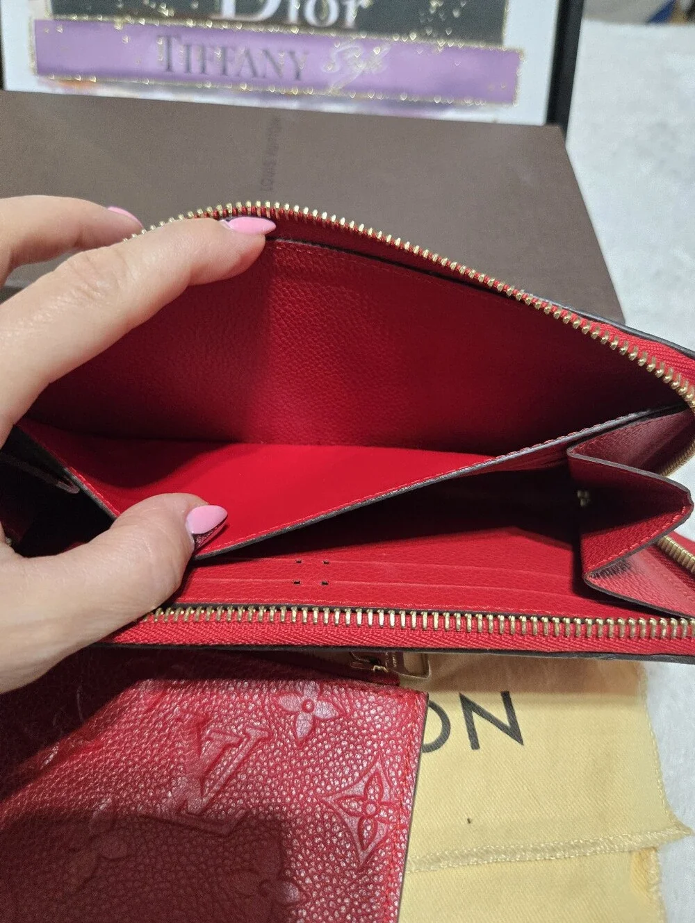 🔥 Louis Vuitton Empriente Leather Red Celemence Wallet With Pouch 🔥